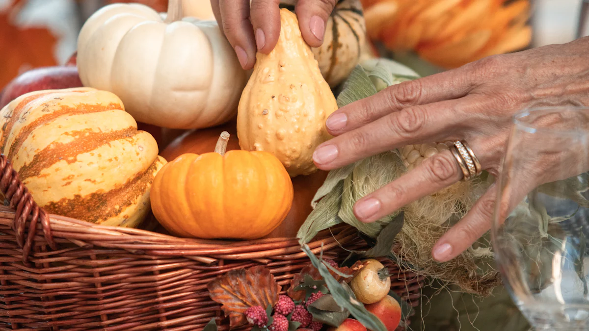 How to Write Warm and Memorable Thanksgiving Greetings